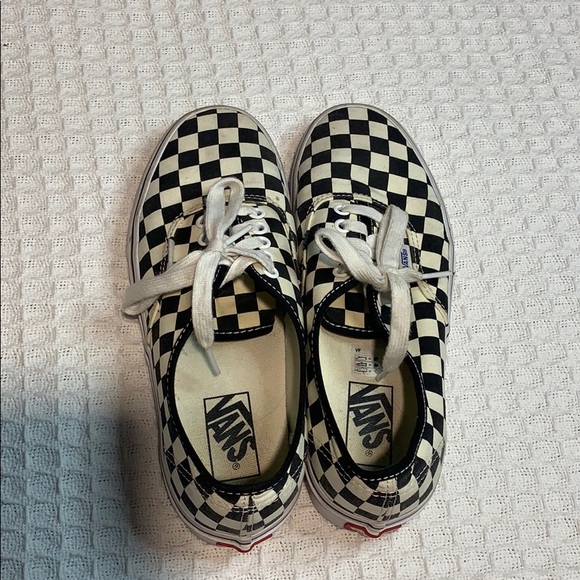checkered vans - Picture 1 of 1